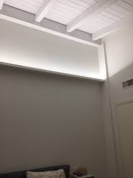 Il soffitto con travi a vista dona immediatamente carattere a ogni stanza e deve essere valorizzato in modo da far risaltare la bellezza de. Illuminazione Travi A Vista Sb Lux Progettazione Led