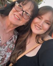 Kimberly Spradley's Instagram, Twitter & Facebook