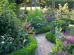 Picture, if you will, the towering hedges on the grounds of an english estate or bordering the yard of a quaint cottage. An Abundance Of Cottage Style Gardens Cottage Garden Beautiful Gardens Gorgeous Gardens