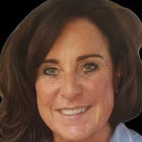 Caroline Coates's Instagram, Twitter & Facebook