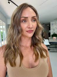 Experienced hairdresser with 20years of experience. Offering all  colour,perms, and cutting services also hair extensions specialist. Fully  insured salon based. Now taking bookings for October and November, December  is nearly fully booked