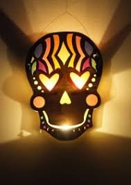 Ich fertigte den totenkopf aus kratzpapier an und ritzte mir diesen zurecht. Totenkopf 10 Diy Anleitungen Und Ideen Handmade Kultur