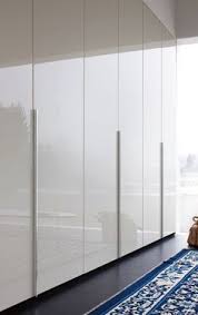 Erhöhen sie die künstlerische atmosphäre ihres hauses. Die 7 Besten Ideen Zu Kleiderschrank Turgriffe Kleiderschrank Turgriffe Kleiderschrank Einbauschrank