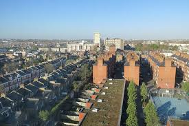 Growing up in fulham was a wonderful experience looking back on it it really was, long summer days spent swimming at king. View From Room To North End Fulham Neighborhood Picture Of Ibis London Earls Court London Tripadvisor
