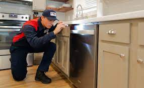Painful bites and stings are only the beginning. Baton Rouge Pest Control Baton Rouge Exterminator Fox Pest Control