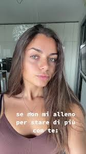 Rebecca Defeo's Instagram, Twitter & Facebook