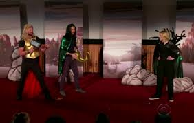 Ragnarokmarvel superhero movie starring chris hemsworth, mark ruffalo, tom hiddleston, cate blanchett. Watch Chris Hemsworth Cate Blanchett Tom Hiddleston And More Perform A Live Version Of Thor Ragnarok
