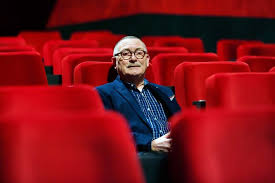 Het zoenen met een meisje in de bioscoop is een echte klassieker en de meeste mensen hebben dit wel eens meegemaakt in hun jeugd. Bioscopen Theaters En Musea Kijken Uit Naar 9 Juni Ik Hoop Niet Dat We Massaal Moeten Testen Breda Bndestem Nl
