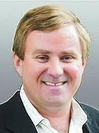 Karen Clasen's Instagram, Twitter & Facebook