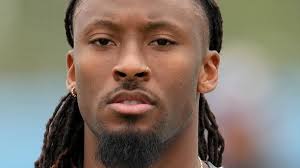 Quentin Johnston capitalizes