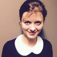 Sarah Mol's Instagram, Twitter & Facebook