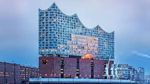 Wer sich den traum von einer wohnung in der elbphilharmonie verwirklichen möchte, der sollte auf seinem konto eine zahl mit einigen nullen stehen haben. Hamburgs Teuerste Wohnung In Der Elbphilharmonie Ist Verkauft Stern De