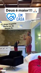 Apesar do término do namoro, diogo continua seguindo jéssica nas redes sociais e manteve as fotos que tirou ao lado da ex. Diogo E Davi Fc Diogo Nogueira Porta Voz Da Alegria Rj Facebook