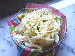 Krautsalat Wie Im Griechischen Restaurant Von Schokoschnalle Chefkoch Krautsalat Griechisches Essen Huhn Rezepte Gesund