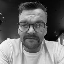 Paul Sealy (@sealymonster)