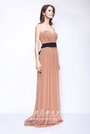 With so many colors and materials, you won't know which wedding guest dress to choose. Nude Chiffon Sexy High Slit Wedding Guest Dress Promfy