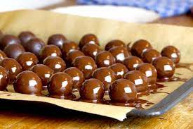 Rezept für erfrischende pralinen mit zitrone und joghurt | pralinen ganz einfach selber machen in diesem video zeige ich euch Pralinen Schnell Einfach Selber Machen Rezept Ohne Alkohol Wurzelwerk