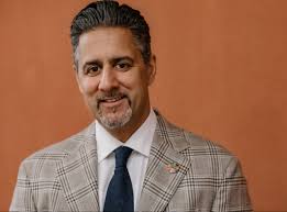 Viaplay trekker seg fra Abid Raja-filmatisering