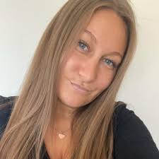 Sara Gustafsson (@guustafssonsara)