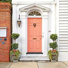Pintu kayu dengan aksen garis. 8 Warna Tepat Untuk Pintu Depan Rumah Rumah Dan Gaya Hidup Rumah Com