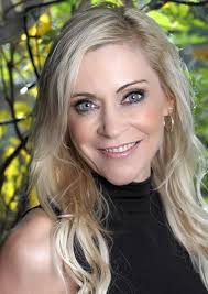 Jane Curnow: books, biography, latest update