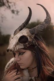 Skull Headdress Feather Viking Costume Shaman Mask Black Horns Etsy Viking Costume Headdress Vikings