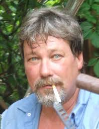 Earl Castle's Instagram, Twitter & Facebook