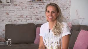 On 2 november 2010 the 100th episode was aired. Shopping Queen Salzburgs Donnerstagskandidatin Betty Stellt Sich Vor