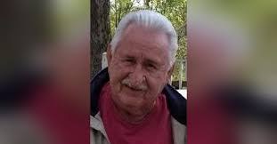 Lee Hough's Instagram, Twitter & Facebook