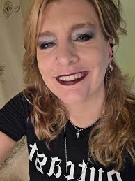 IDNC that i was probably the oldest one at the Lil Bsby concert. I took my  grandson who just graduated high school this summer. Idnc that we were  definitely a minority but