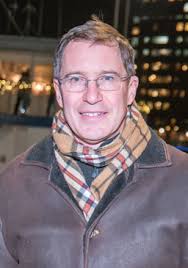 Sail away: As Offshore shoves off, locals see an opening for popular  commodore to return to home port