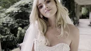Pannewitz am taucher, ortsteil der gemeinde burkau (sorbisch panecy). Pannewitz Couture Massgefertigte Unikate Aus Dem Herzen Stuttgarts Weddchecker