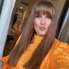 Grace Carrington's Instagram, Twitter & Facebook