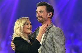 Florian silbereisen (born 4 august 1981 in passau) is a german singer and television presenter. Epf6fon4cjvilm