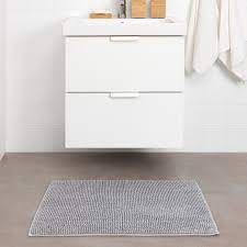 Whether placed in front of the toilet, tub or sink, these super absorbent mats keep your floor dry and clean. Toftbo Bath Mat Grey White Melange 50x80 Cm Ikea