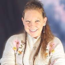 Laci Hall's Instagram, Twitter & Facebook