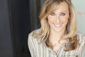 Sara Holden's Instagram, Twitter & Facebook