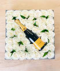 Trust 1800flowers to send sympathy flowers or a sympathy gift delivery. Florist Manhattan Luxury Florist Nyc Scotts Flowers Nyc