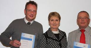 ▷ Ehrungen und Satzungsänderung bei der Stadtkapelle