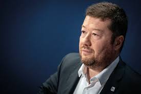 Diskuze: Otevřeli si kandidátku, ale hlásili se jim tam kriminálníci. Snad  se Okamura nebude inspirovat