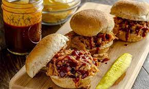 How Much Pulled Pork Per Person For Sliders Tips You Need To Know If You Re Hosting A Bbq Party For The First Time Smoke Restaurant