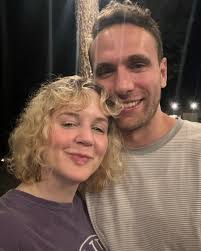 Dawn Gary's Instagram, Twitter & Facebook