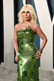 Don't try to be somebody else, you have to. Donatella Versace At The Vanity Fair Oscars Afterparty 2020 In 2021 Donatella Versace Fashion Inspo Outfits Fashion