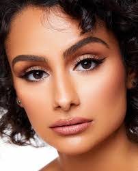 Lydia Barba's Instagram, Twitter & Facebook