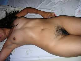 Casal Macho e Cadelinha em fotos caseiras de sexo oral - Porno Carioca