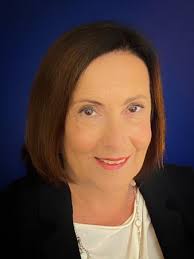 Teresa Dutton's Instagram, Twitter & Facebook