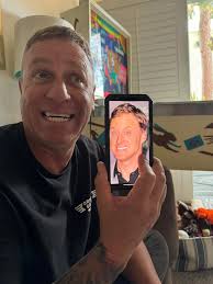 How many of you think that Alan really does look like Matthew Broderick?