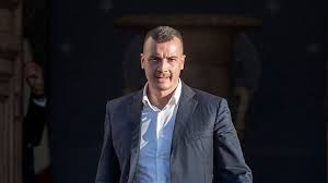 Rocco casalino è ospite di silvia toffanin a verissimo. Autobiografia Casalino Le Nuove Anticipazioni Dal Gf A Trump Virgilionotizie