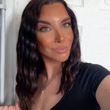 Trisha Blankenship's Instagram, Twitter & Facebook