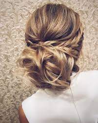 36 Messy Wedding Hair Updos For A Gorgeous Rustic Country Wedding To Chic Urban Wedding Penteados Cabelo Penteado Cabelo Lindo